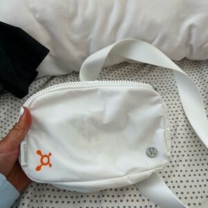 Lululemon OTF beltbag